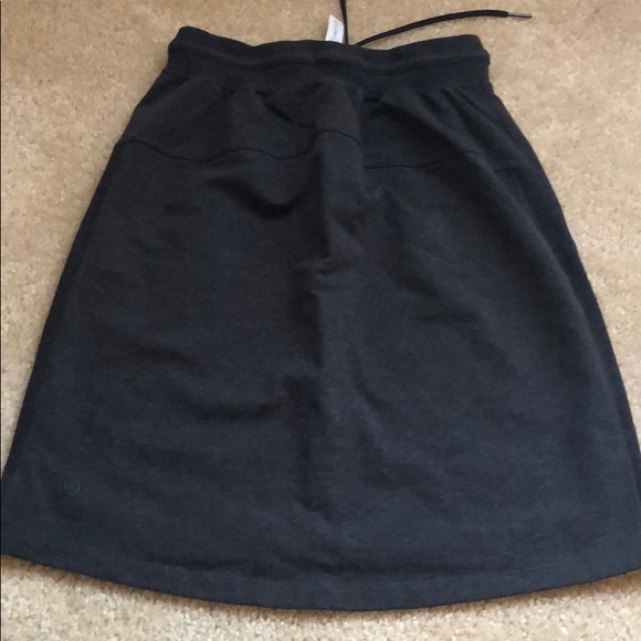 Lululemon Start Anew Skirt *21"
Heathered Black - Picture 6 of 7